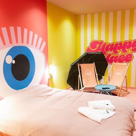 Capsule Girl Power Spa - Balneo - Sauna - Karaoke - Billard - 2 Chambres Шарлеруа Екстер'єр фото