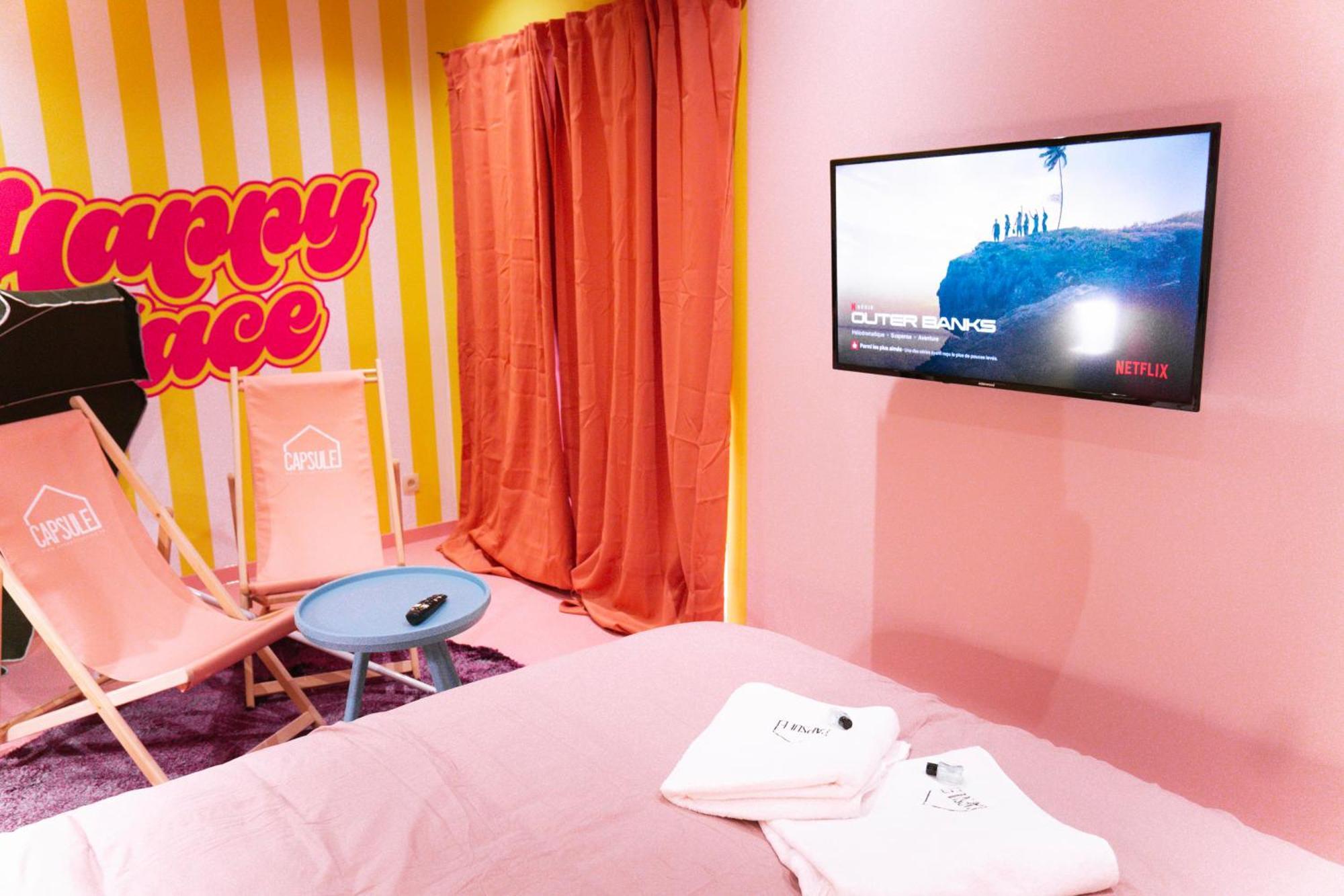 Capsule Girl Power Spa - Balneo - Sauna - Karaoke - Billard - 2 Chambres Шарлеруа Екстер'єр фото